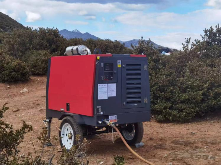 Diesel-driven screw air compressor KTC200-15Y